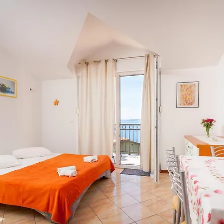 14 Apartman Brela