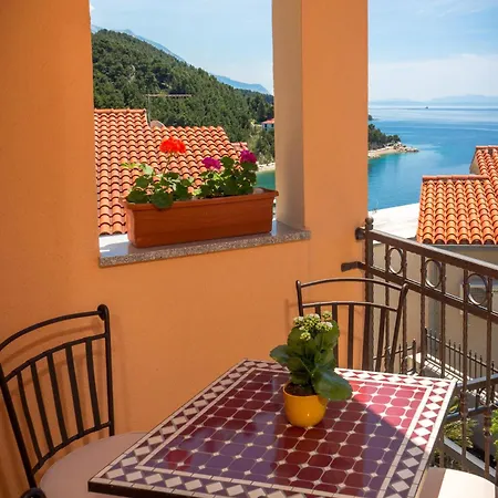 14 Apartman *