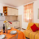 Apartment 14 Brela