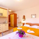 14 Apartment *