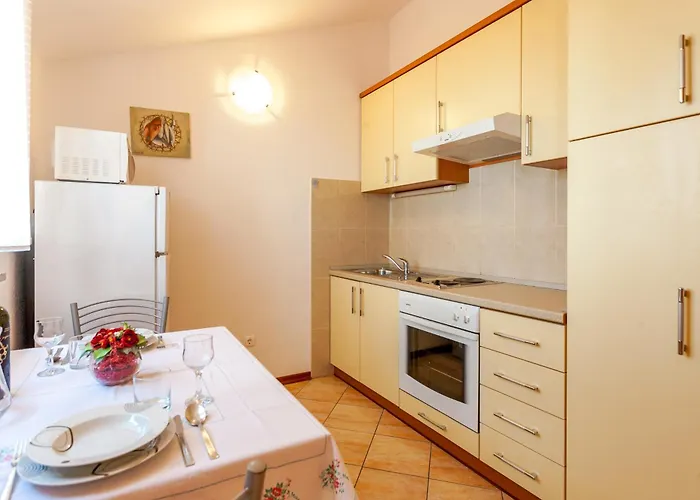 14 Apartman *